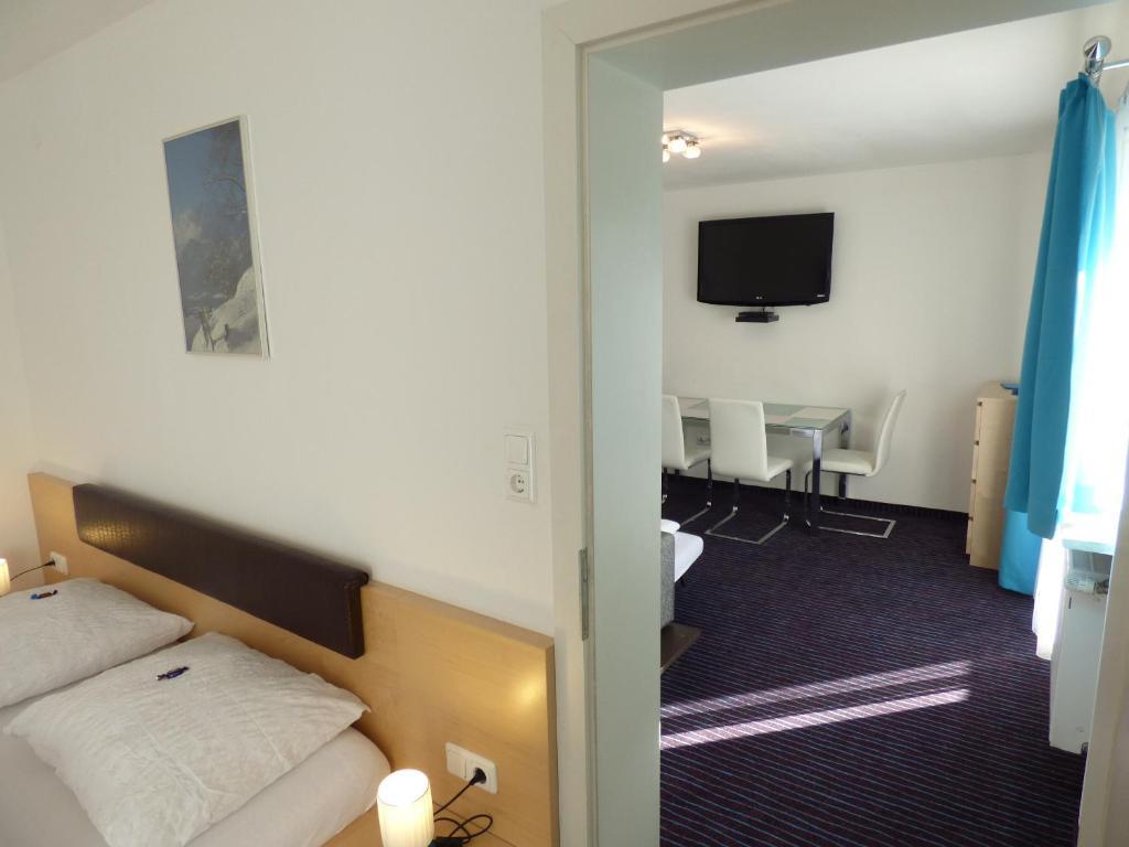 Panoramahotel St. Johann in Tirol Zimmer foto